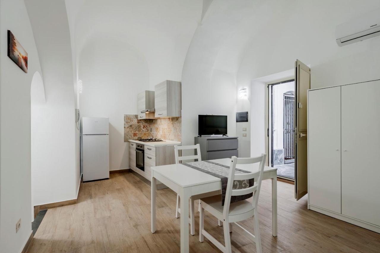 Trinita' 57 Apartments By Wonderful Italy 卡塔尼亚 外观 照片