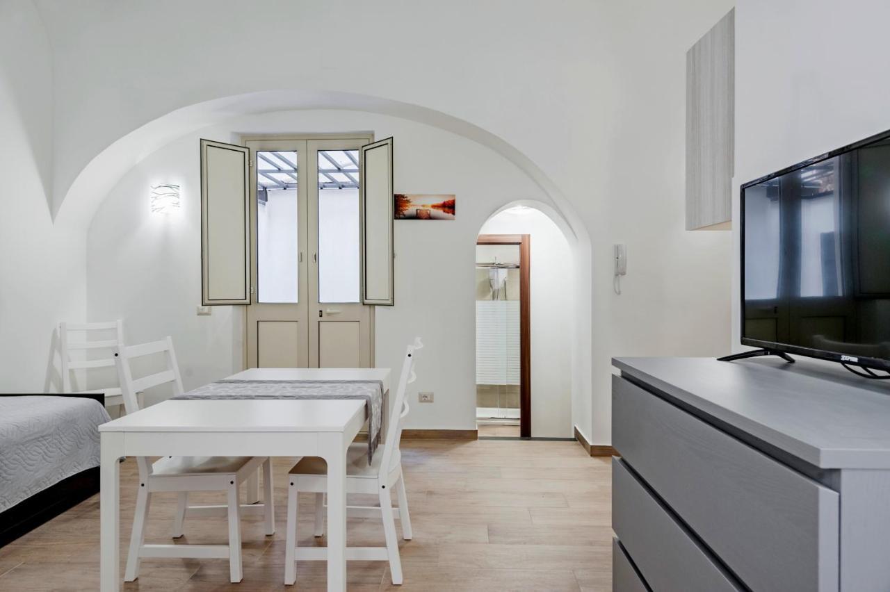 Trinita' 57 Apartments By Wonderful Italy 卡塔尼亚 外观 照片